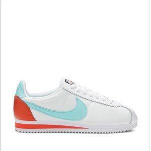 Nike Classic Cortez Premium Light Aqua